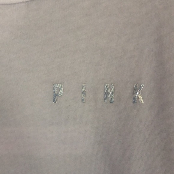 NWOT PINK Victoria’s Secret T-shirt with iridescent sequin PINK logo on back. - Picture 7 of 8